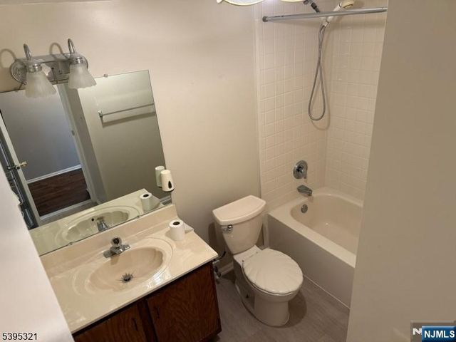 75 Homestead Lane, Lincoln Park Borough, NJ 07035