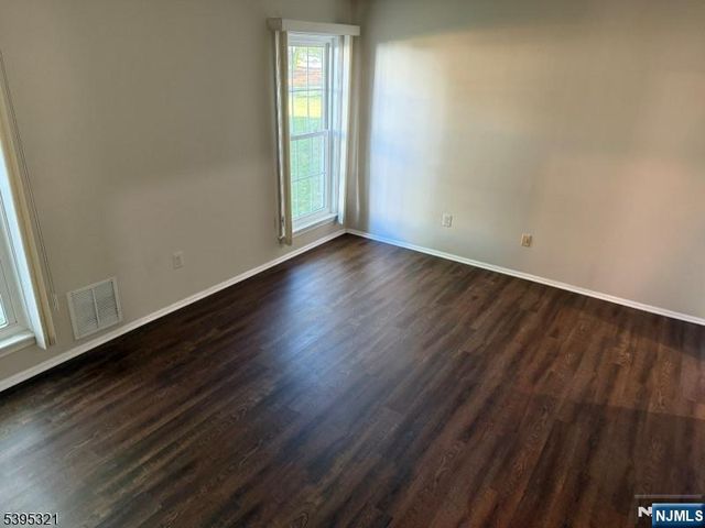 75 Homestead Lane, Lincoln Park Borough, NJ 07035