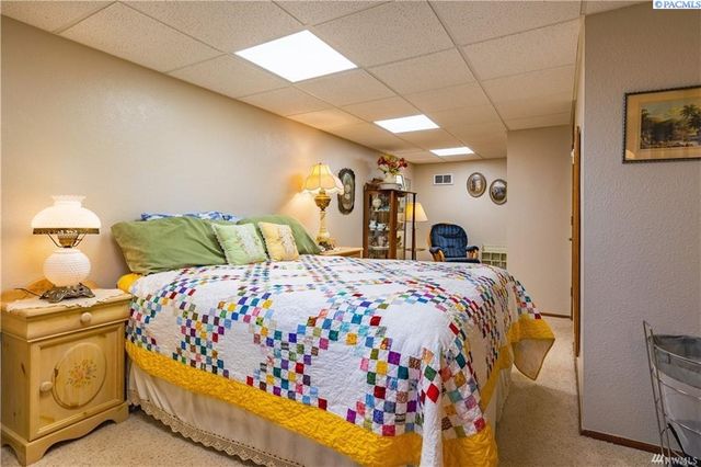 826 S Skylark Way, Othello, WA 99344