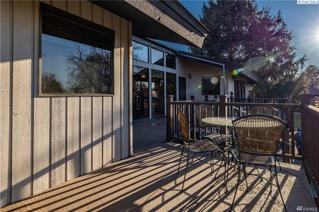 826 S Skylark Way, Othello, WA 99344