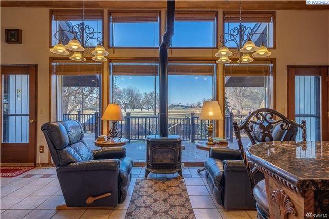 826 S Skylark Way, Othello, WA 99344