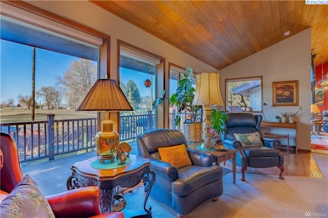 826 S Skylark Way, Othello, WA 99344