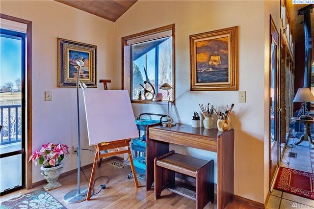 826 S Skylark Way, Othello, WA 99344