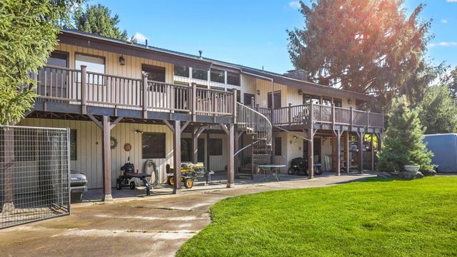 826 S Skylark Way, Othello, WA 99344