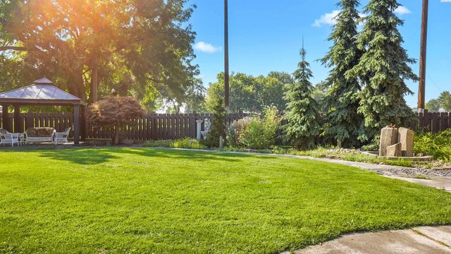 826 S Skylark Way, Othello, WA 99344