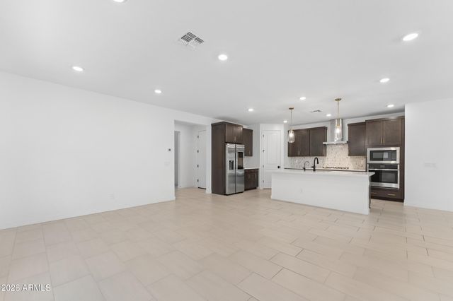 1524 E CAROB Court, Gilbert, AZ 85298