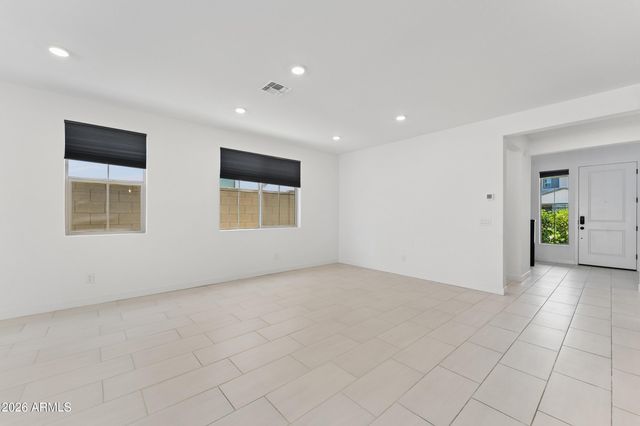 1524 E CAROB Court, Gilbert, AZ 85298