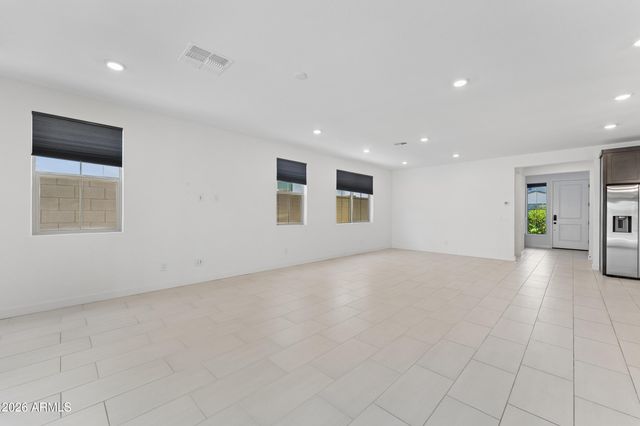 1524 E CAROB Court, Gilbert, AZ 85298