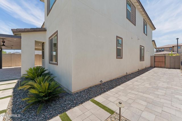 1524 E CAROB Court, Gilbert, AZ 85298
