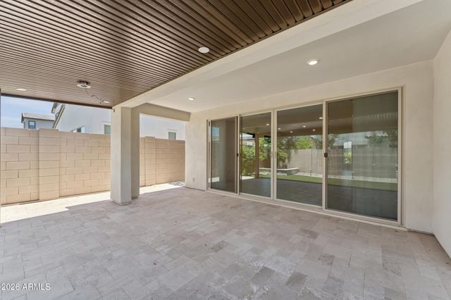 1524 E CAROB Court, Gilbert, AZ 85298