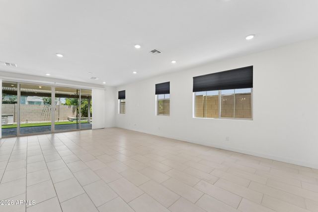 1524 E CAROB Court, Gilbert, AZ 85298