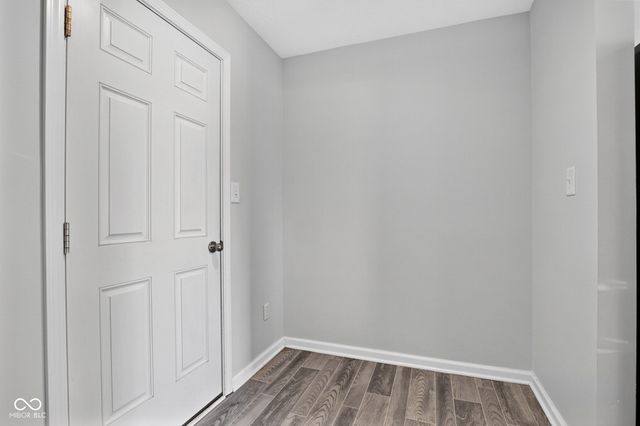 6069 N Cedarwood Drive, Mccordsville, IN 46055