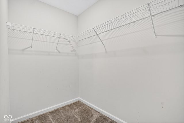 6069 N Cedarwood Drive, Mccordsville, IN 46055