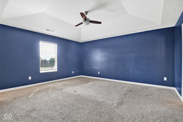 6069 N Cedarwood Drive, Mccordsville, IN 46055