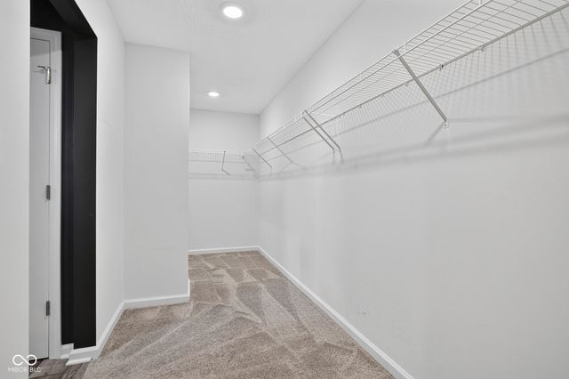 6069 N Cedarwood Drive, Mccordsville, IN 46055