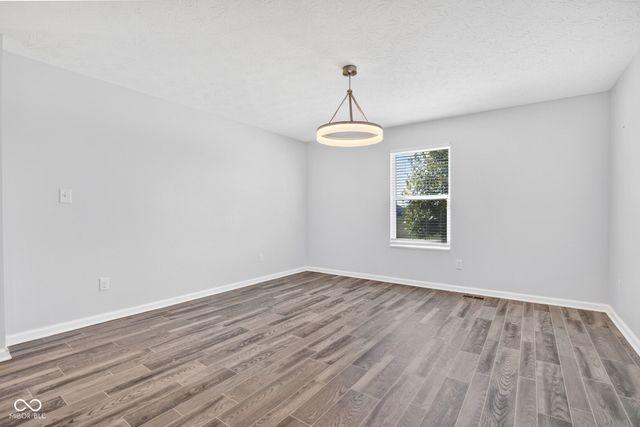 6069 N Cedarwood Drive, Mccordsville, IN 46055