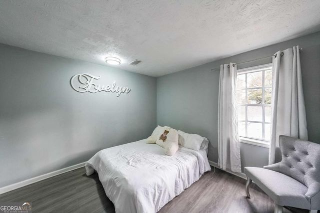 400 Winding River Drive E, Atlanta, GA 30350