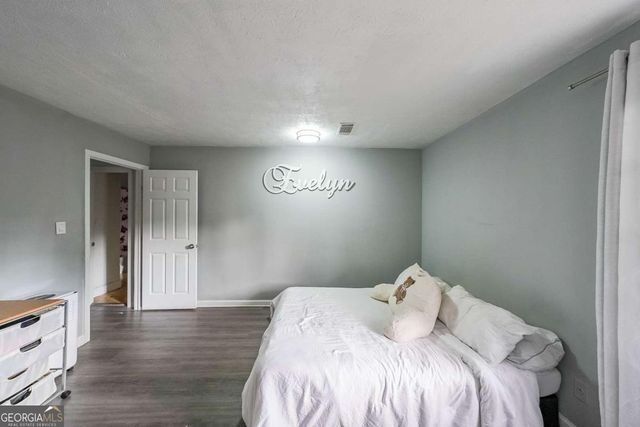 400 Winding River Drive E, Atlanta, GA 30350