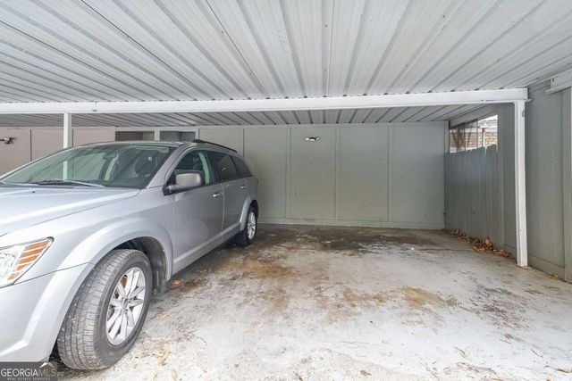 400 Winding River Drive E, Atlanta, GA 30350