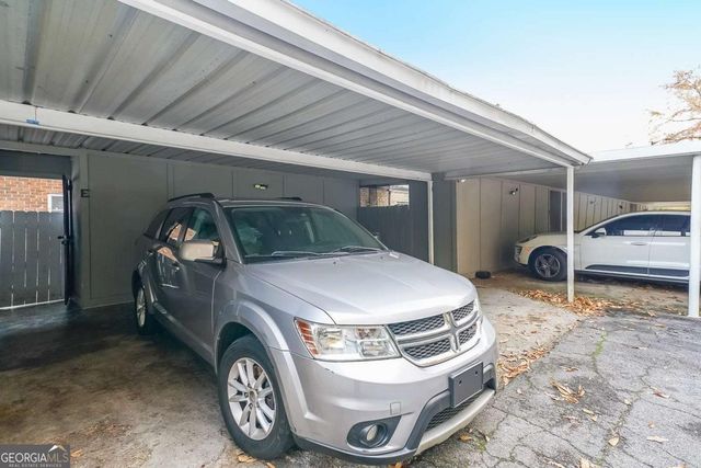 400 Winding River Drive E, Atlanta, GA 30350