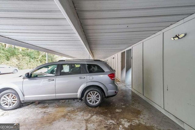 400 Winding River Drive E, Atlanta, GA 30350