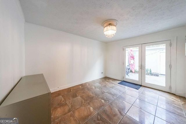 400 Winding River Drive E, Atlanta, GA 30350