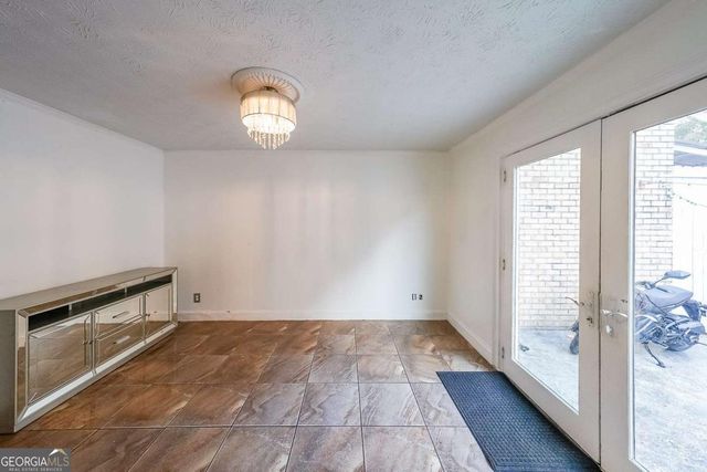 400 Winding River Drive E, Atlanta, GA 30350