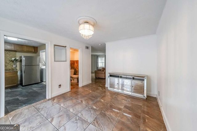 400 Winding River Drive E, Atlanta, GA 30350