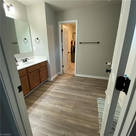 4556 Westhill Place, Kernersville, NC 27284