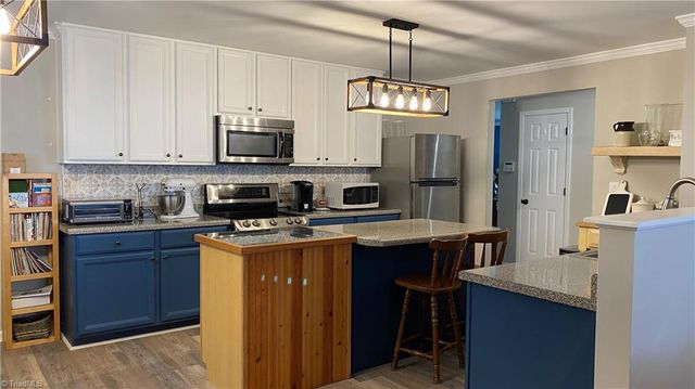 4556 Westhill Place, Kernersville, NC 27284