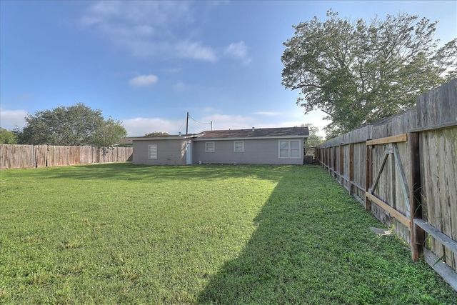 10921 Shady Lane, Corpus Christi, TX 78410