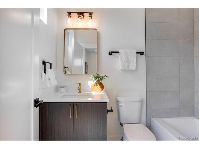 5053 Cody St B, Arvada, CO 80002