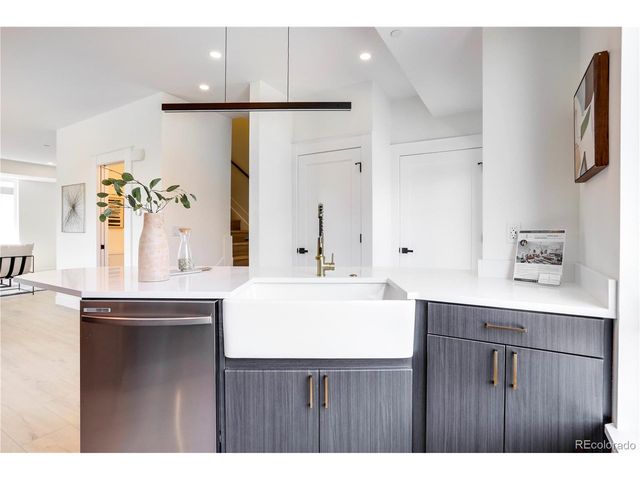 5053 Cody St B, Arvada, CO 80002