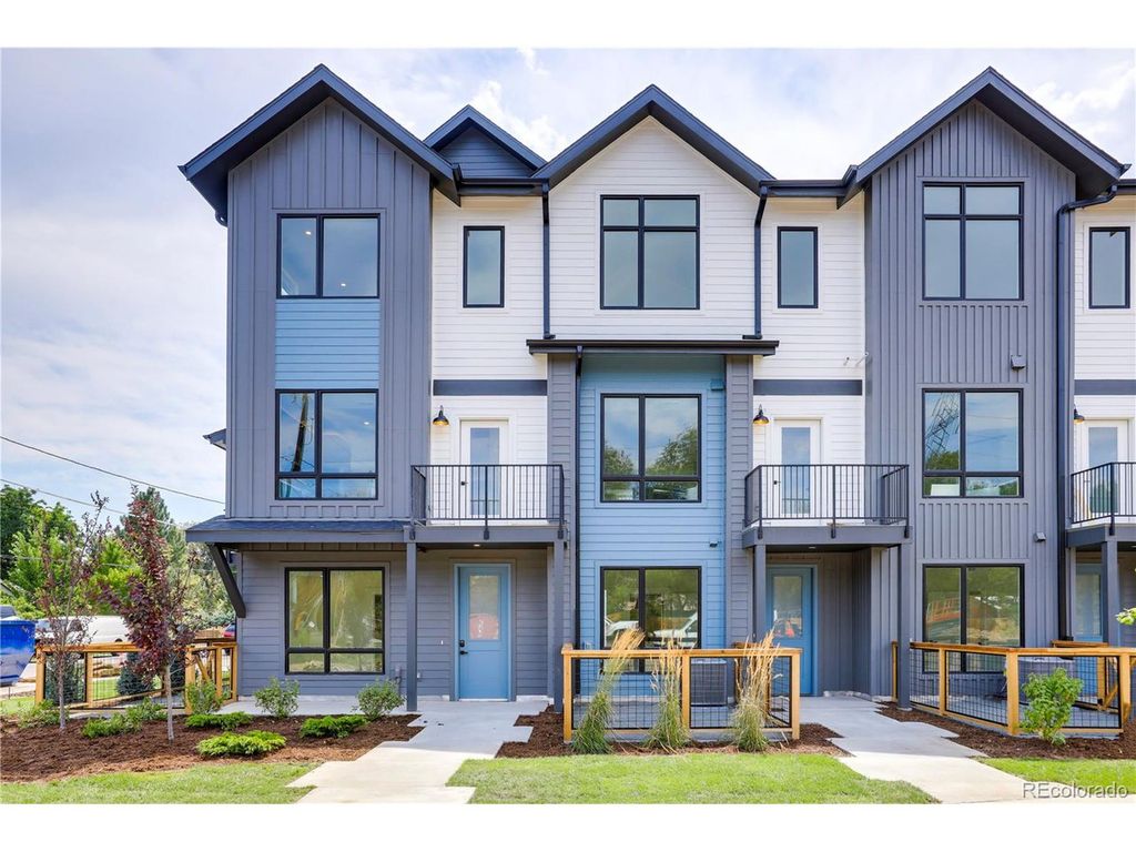 5053 Cody St B, Arvada, CO 80002