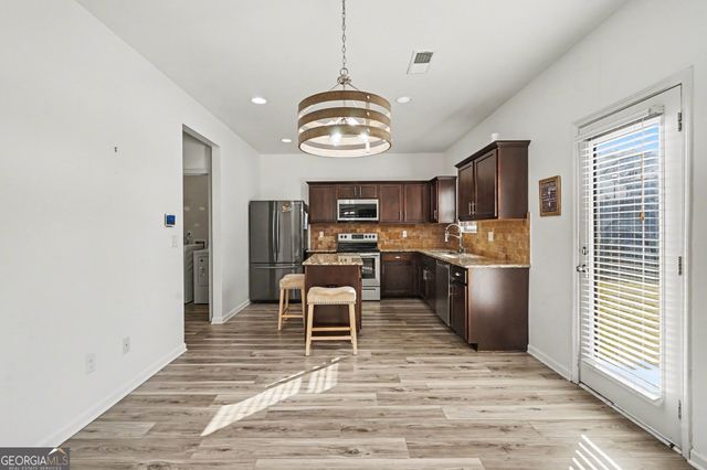 216 Loganview Drive, Loganville, GA 30052