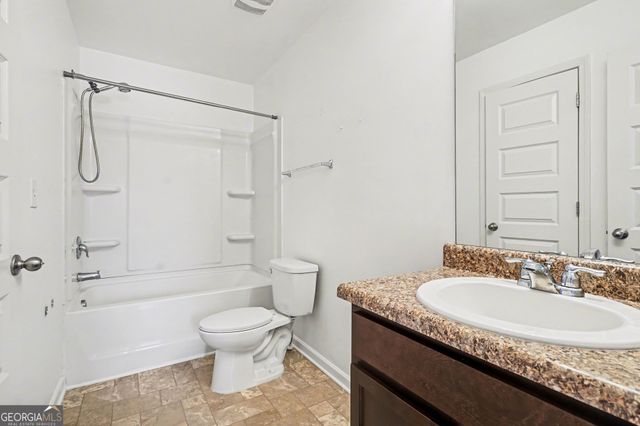 216 Loganview Drive, Loganville, GA 30052
