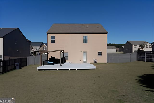 216 Loganview Drive, Loganville, GA 30052