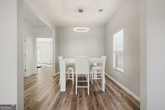216 Loganview Drive, Loganville, GA 30052