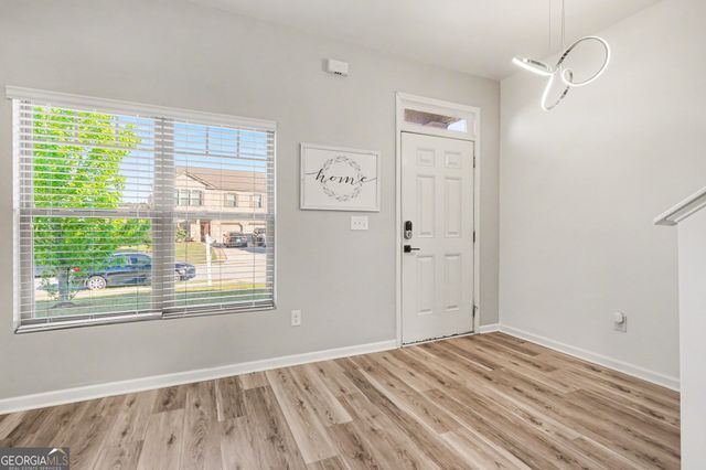 216 Loganview Drive, Loganville, GA 30052