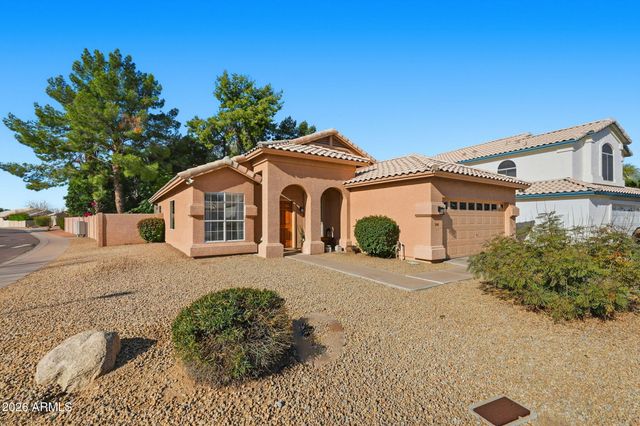 1101 W DAVIS Road, Phoenix, AZ 85023