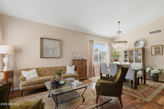 1101 W DAVIS Road, Phoenix, AZ 85023