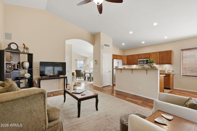 1101 W DAVIS Road, Phoenix, AZ 85023