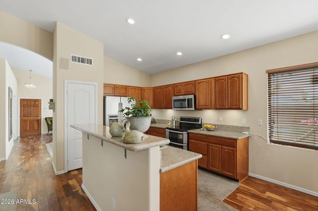 1101 W DAVIS Road, Phoenix, AZ 85023