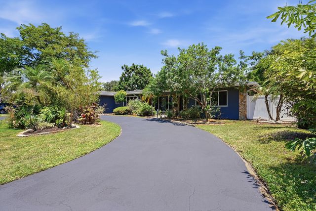 816 NW 66th Avenue, Plantation, FL 33317