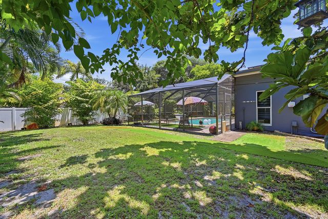 816 NW 66th Avenue, Plantation, FL 33317
