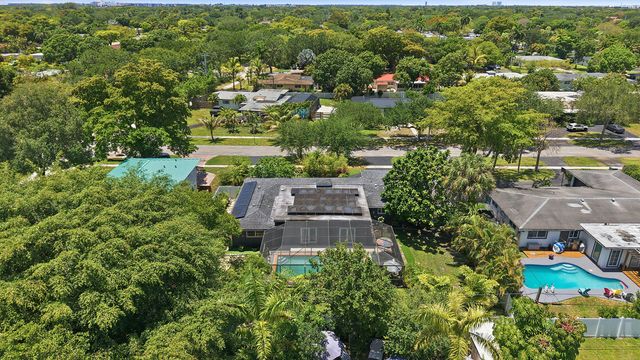 816 NW 66th Avenue, Plantation, FL 33317
