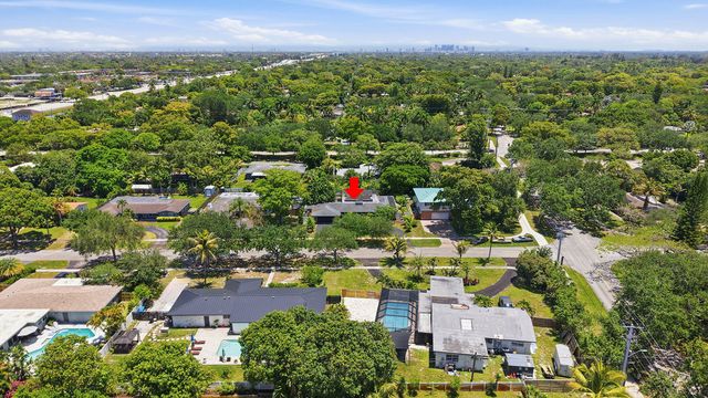 816 NW 66th Avenue, Plantation, FL 33317