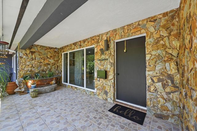816 NW 66th Avenue, Plantation, FL 33317