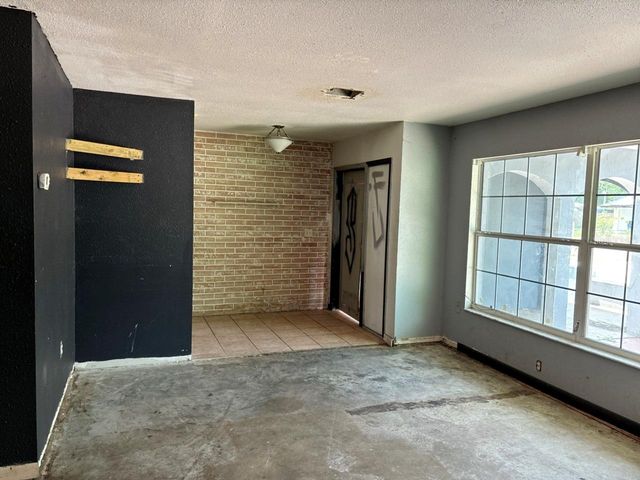 6329 11TH STREET COURT E, Bradenton, FL 34203