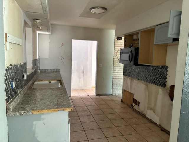 6329 11TH STREET COURT E, Bradenton, FL 34203